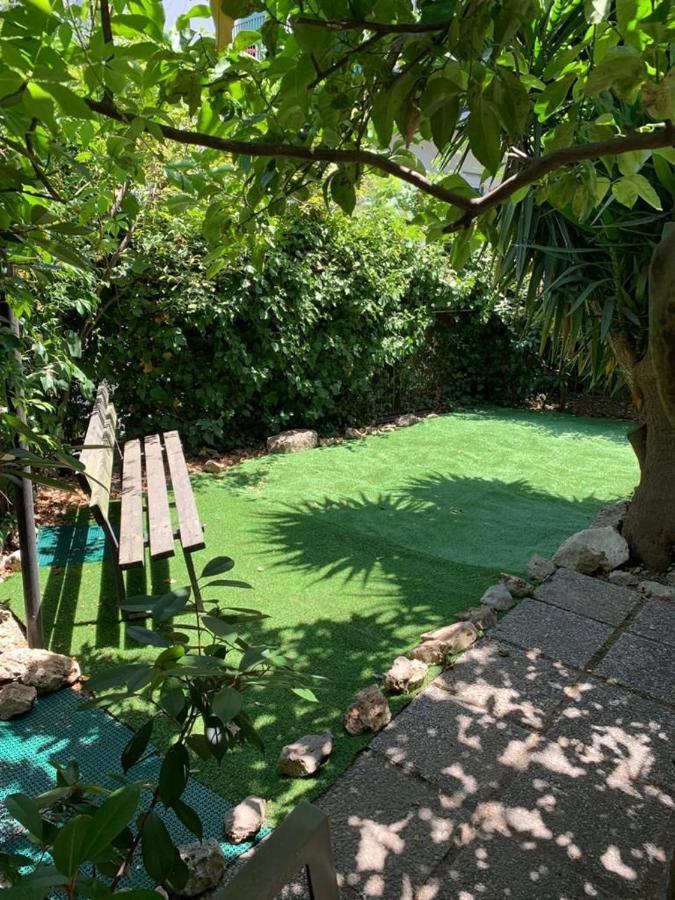 Garden House Apartments In נאפולי מראה חיצוני תמונה
