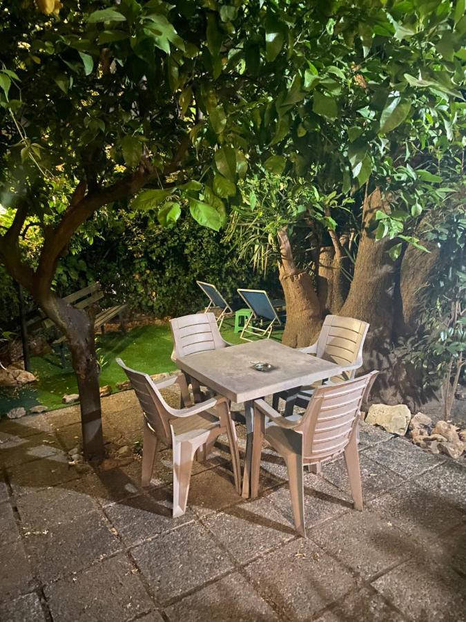 Garden House Apartments In נאפולי מראה חיצוני תמונה