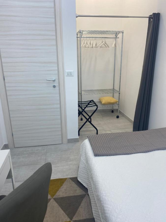 Garden House Apartments In נאפולי מראה חיצוני תמונה