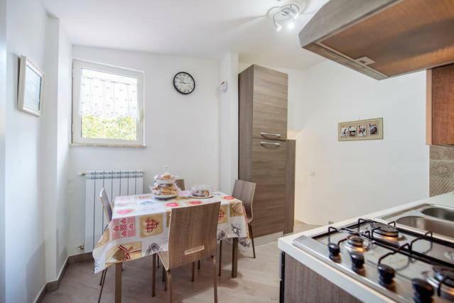 Garden House Apartments In נאפולי מראה חיצוני תמונה