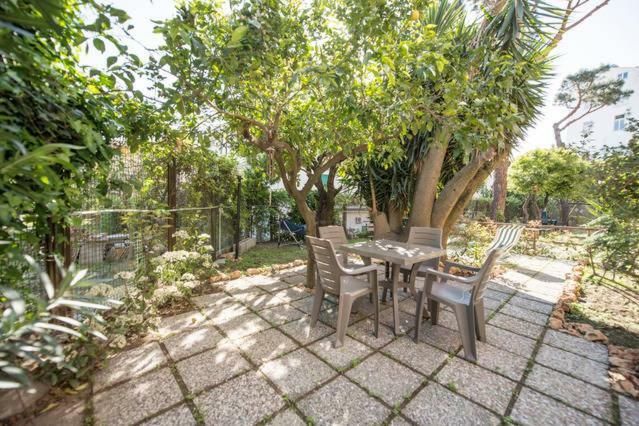 Garden House Apartments In נאפולי מראה חיצוני תמונה