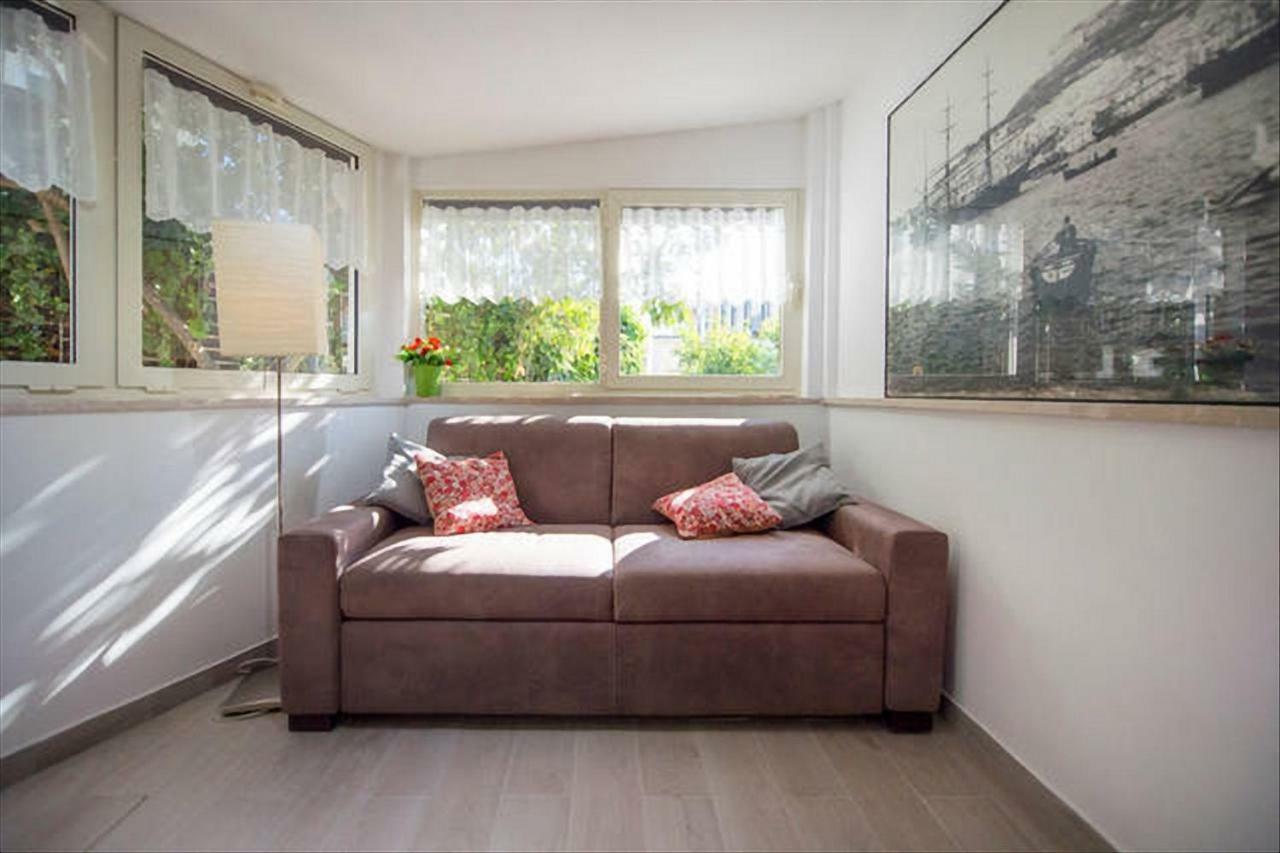 Garden House Apartments In נאפולי מראה חיצוני תמונה