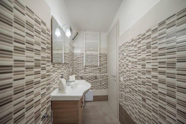 Garden House Apartments In נאפולי מראה חיצוני תמונה